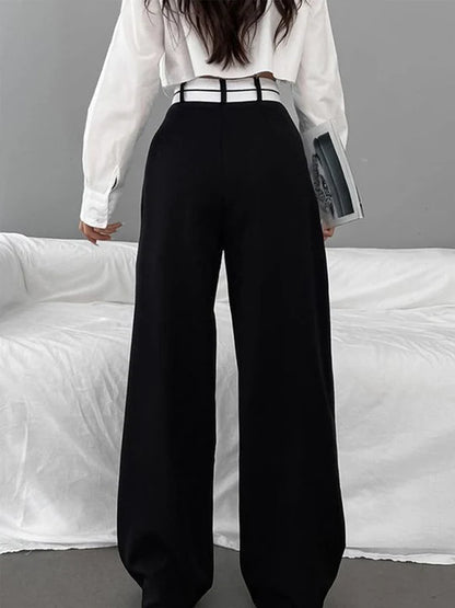 Pantalon asymétrique avec ceinture contrastée